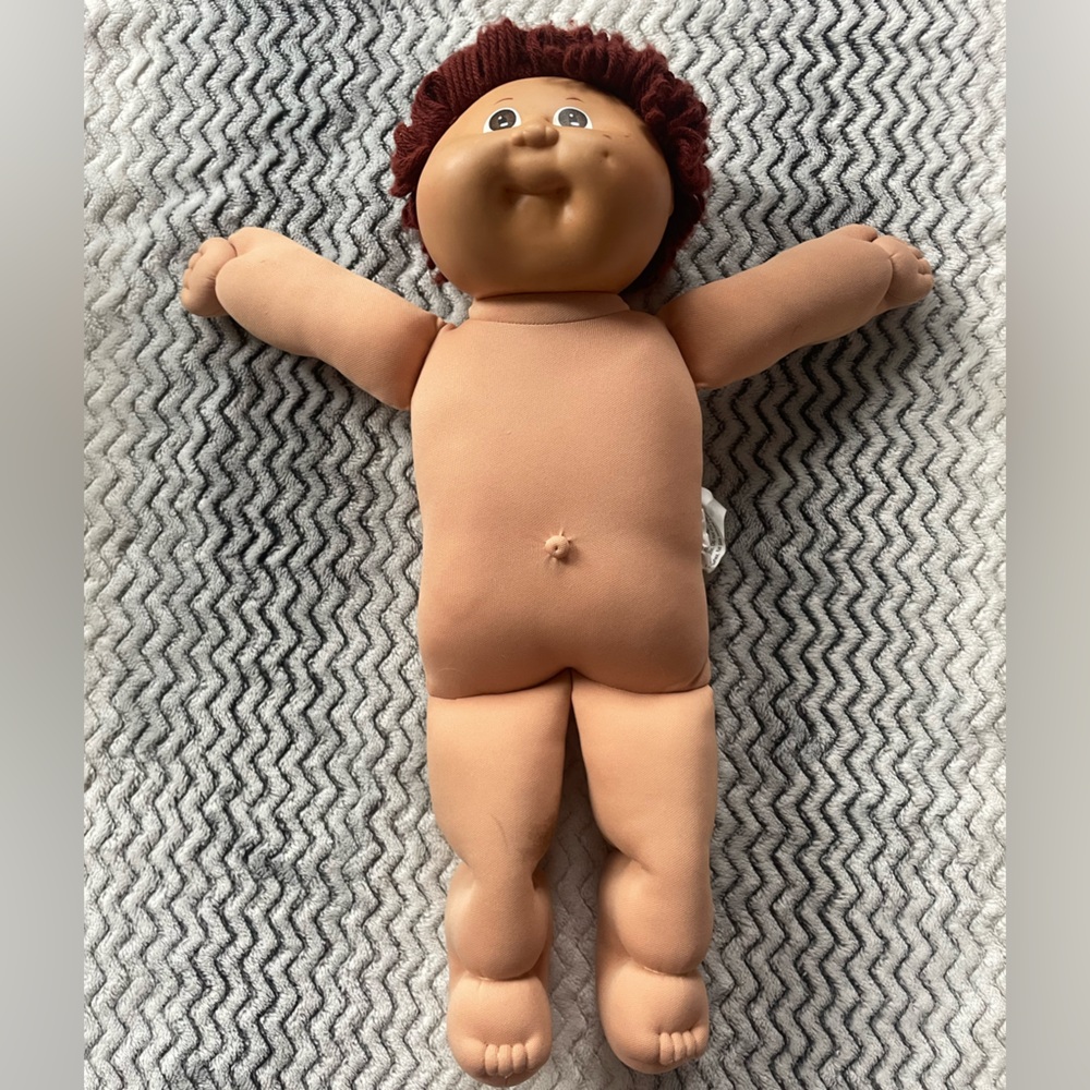 GUC Cabbage Patch Kids Tan Doll with Brown Hair Brown Eyes